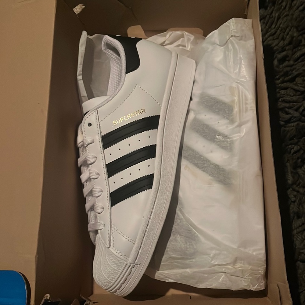 She’ll tie adidas